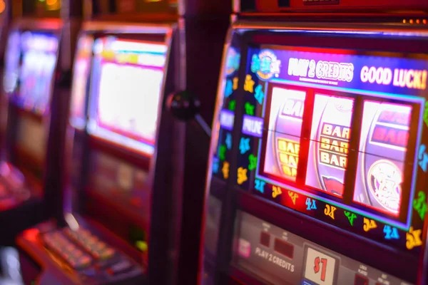 Play'n GO game interface on planet88 login showing live-dealer table with transparency features